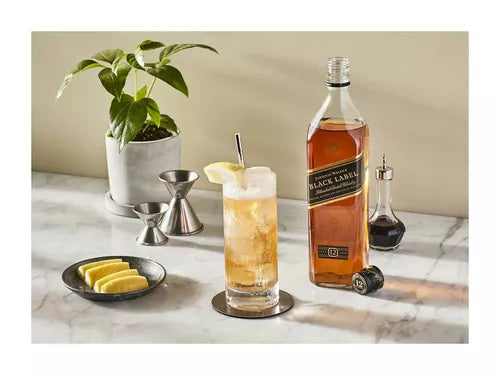 Johnnie Walker Black Label 12 Anos Blended Scotch Whisky 750ml (cópia) - Hollister